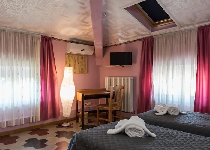 Bb La Bella Addormentata E Il Principe Calaf Bed and Breakfast Λούκα