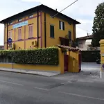 Bb La Bella Addormentata E Il Principe Calaf 4* Lucca