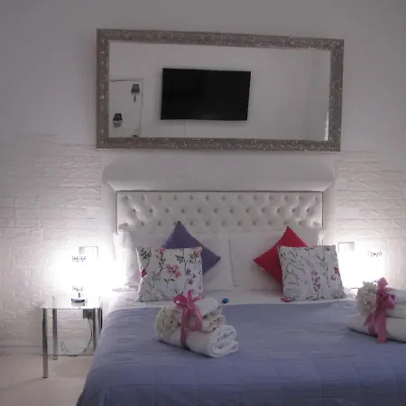Bed & Breakfast Bb La Bella Addormentata E Il Principe Calaf 2*