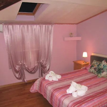 Bb La Bella Addormentata E Il Principe Calaf Bed & Breakfast Lucca