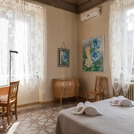 Bed and Breakfast Bb La Bella Addormentata E Il Principe Calaf Λούκα